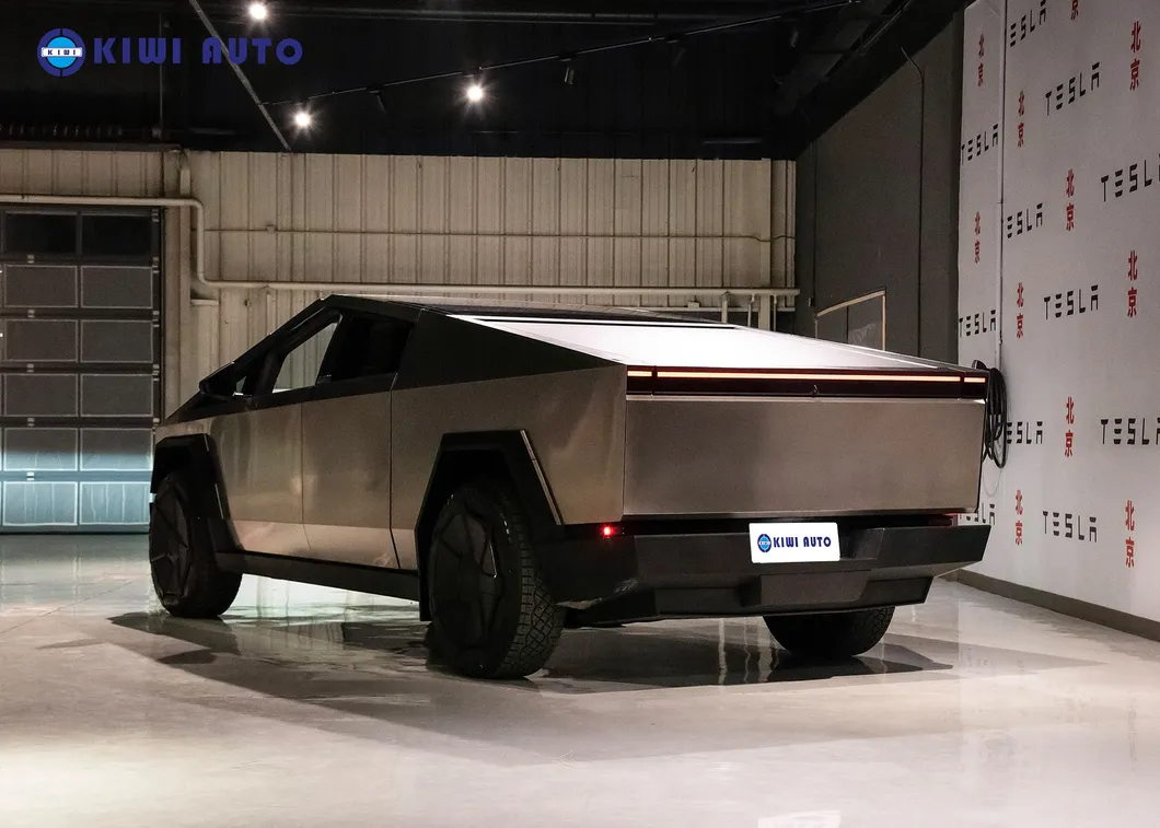 Tesla Cybertruck View 5