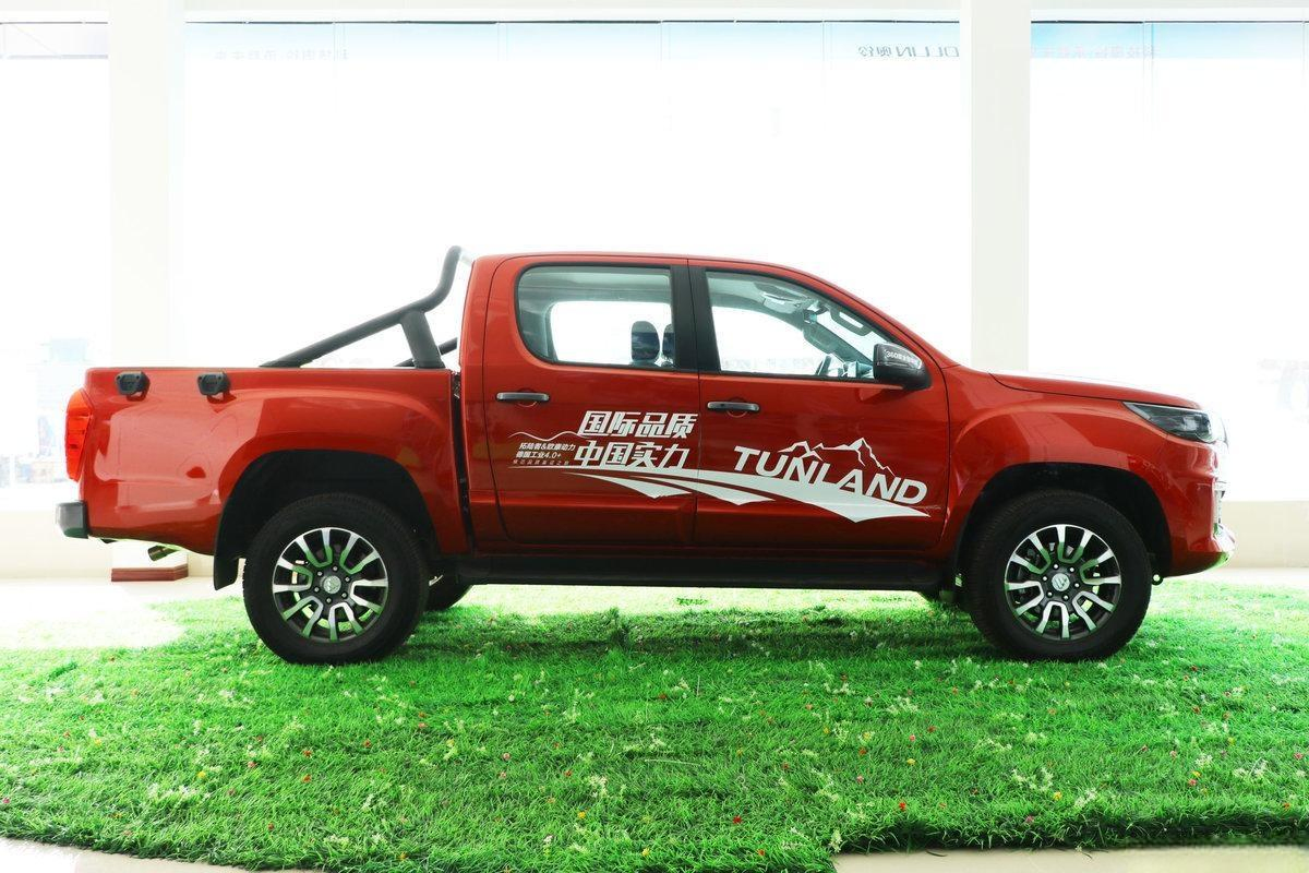 Used New Great Bang for Your Buck Smart Foton 2.0t 238HP 4X4 Cargo Truck Double Cab Pickup Truck Utility Truck