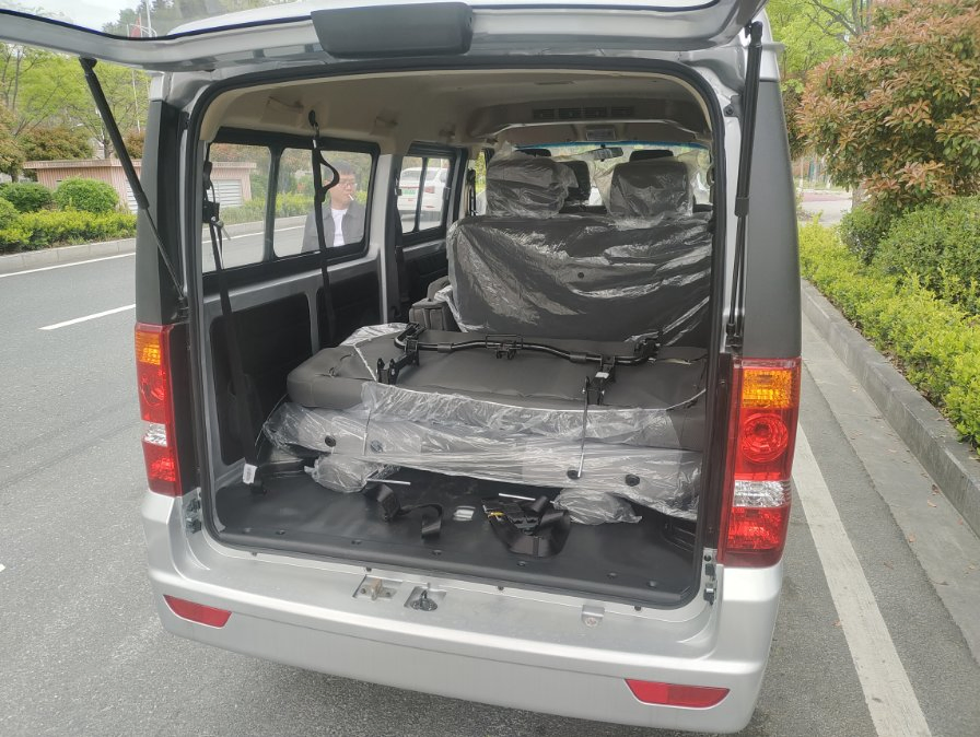 Dongfegn New Gasoline Minivan Dfsk C37