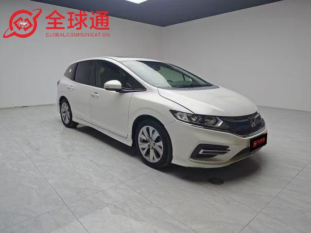 Inexpensive Used Jade: Fuel-Saving Hatchback for Home Commutes