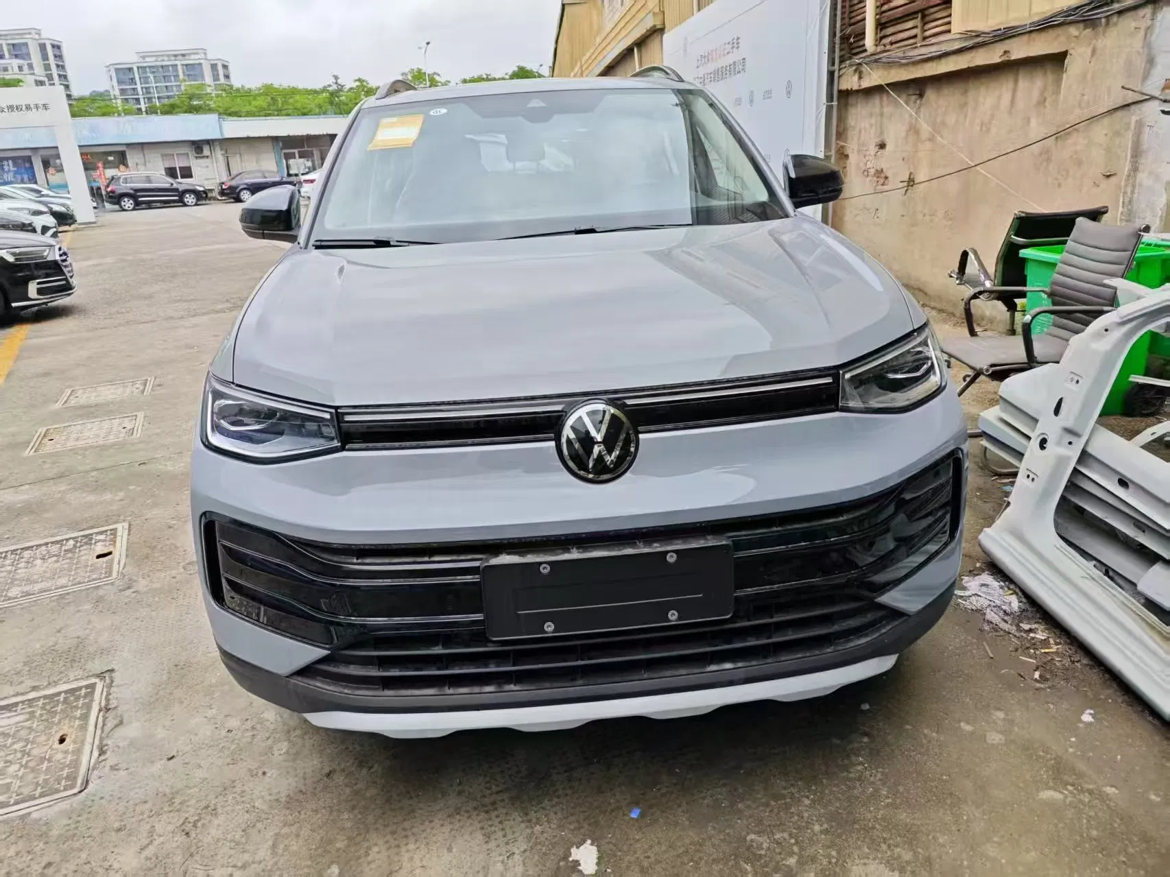 Fuel-Powered Vehicle Five Seats for Five People Compact SUV Used Car Zero- Mileage New Car Best Value for Money 2025 Tharu New 300tsi 1.5t