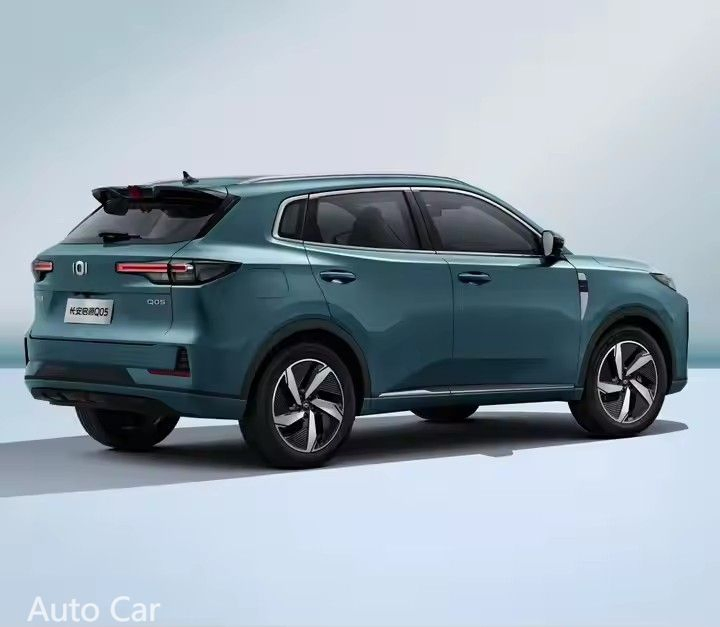 Certified Pre-Owned Changan Qiayun Q05 Plug-in Hybrid Car