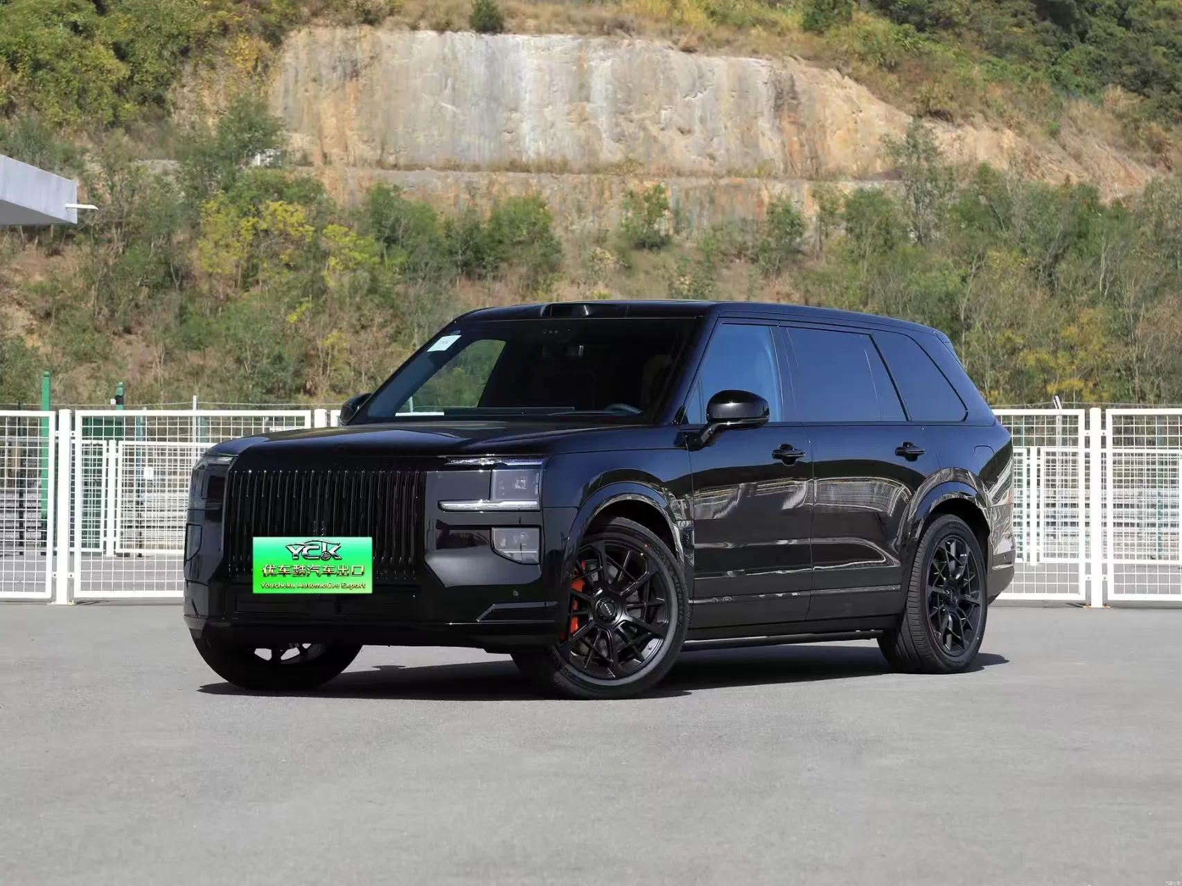 Off-road vehicle view 1