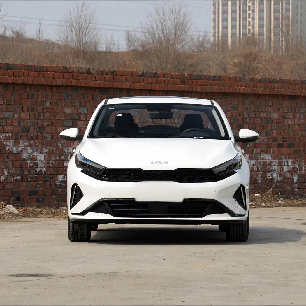 Pre-Owned Geely Emgrand 2025 1.5L CVT Sedan 12 Inch Touchscreen LED Headlights Bluetooth Connectivity Secondhand Car Certified Pre-Owned (CPO)