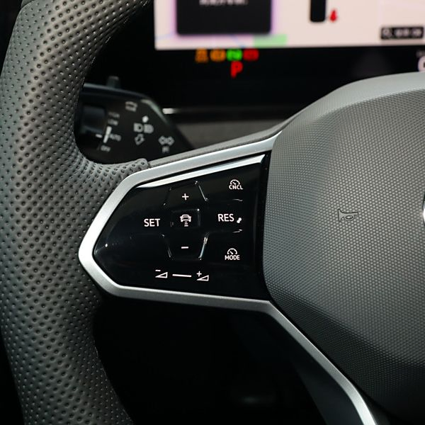 Used Volkswagen 2024 Tiguan L High Performance PRO 380tsi 4WD R-Line Smart Leading Gasoline Vehicle Petrol Car