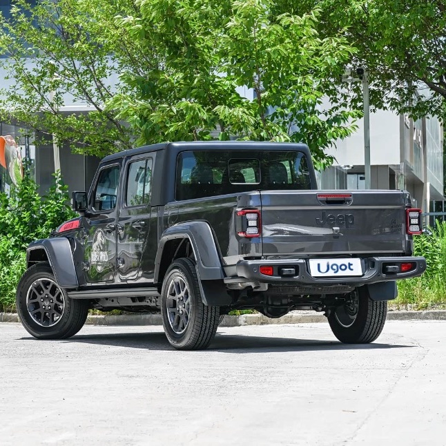 2025 Je-Ep Gladiator 3.6L Jurassic World Edition New/Used High Performance Pick-up Truck Four-Wheel Drive Vehicle