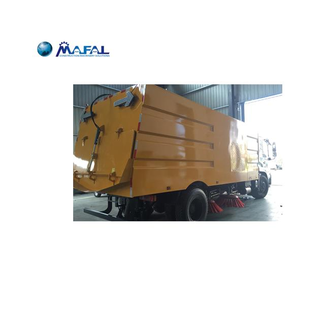 Used Road Sweeper Dongfeng Commercial Vehicle 4X2 6ton Washing Truck and Sweeping Vehicle