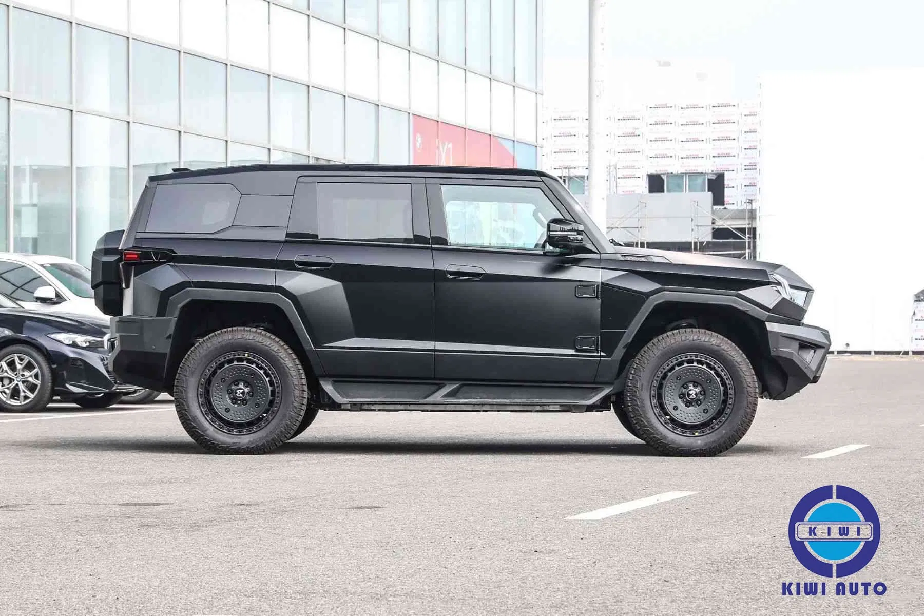 Dongfeng Mhero 917 SUV Electric Used Car Luxury Range Extender SUV Offroad Vehicle