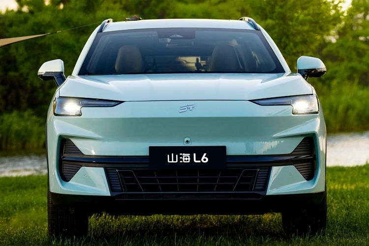 Chery New Energy Vehicles Jetour Shanhai L6 Hybrid EV SUV Plug in Hybrid Power SUV Electric Vehicle New Electric Cars