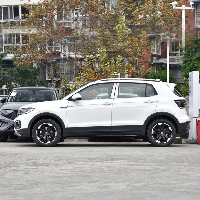 Cheap Used Compact SUV 2023 VW Tacqua Gasoline Car Smartlink 5.6L Fuel Economy 0-100km/H 10.6s 5-Seater for Family Use