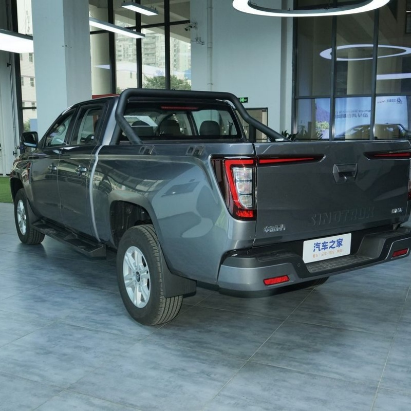 Used Sinotruk Bolden S6 4X4 Commercial Version Pickup Truck Cargo Trucks for Sale