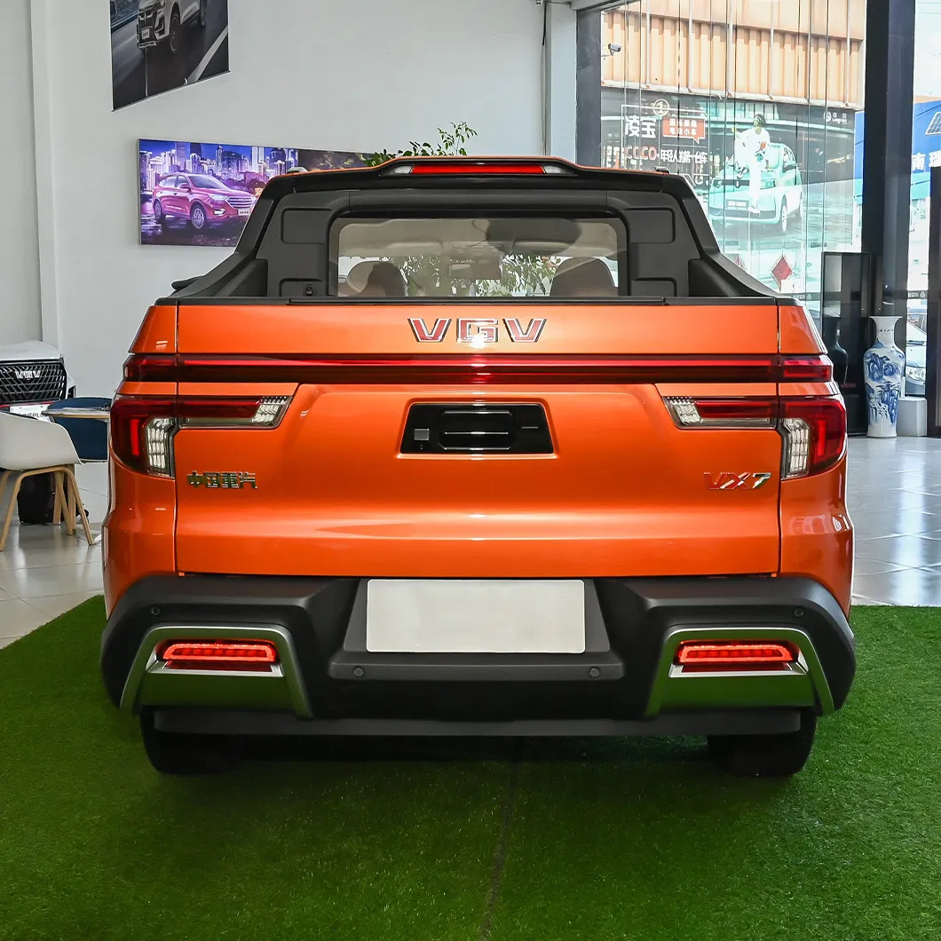 Sinotruk Pickup Truck Vx7 Gasoline New/Used Car with Cheap Price