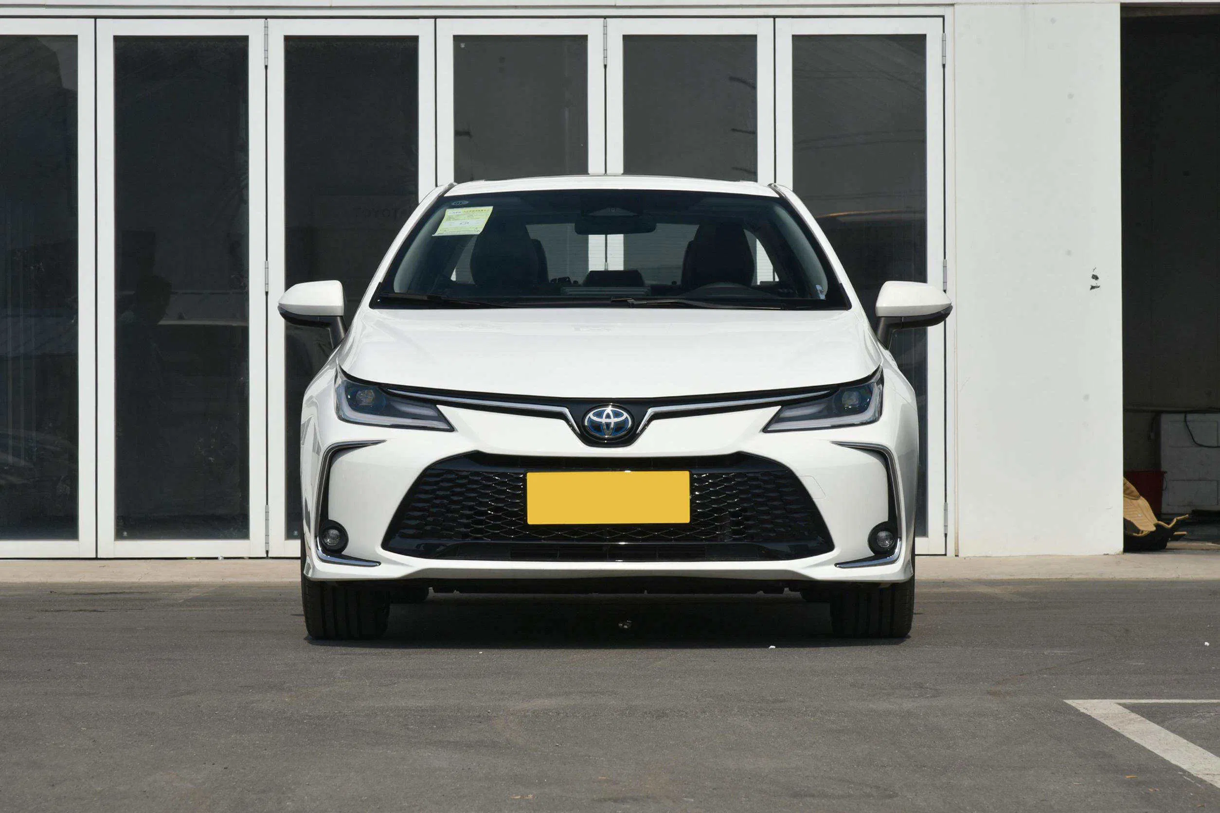 Used Hot Sell Toyota Corolla 2025 New Petrol Cars Toyota Corolla 1.2t Hybrid Cars High Quality Chinese Gasoline Sedan Car in Stock