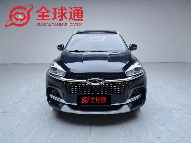 Tiggo 8 Exterior Side