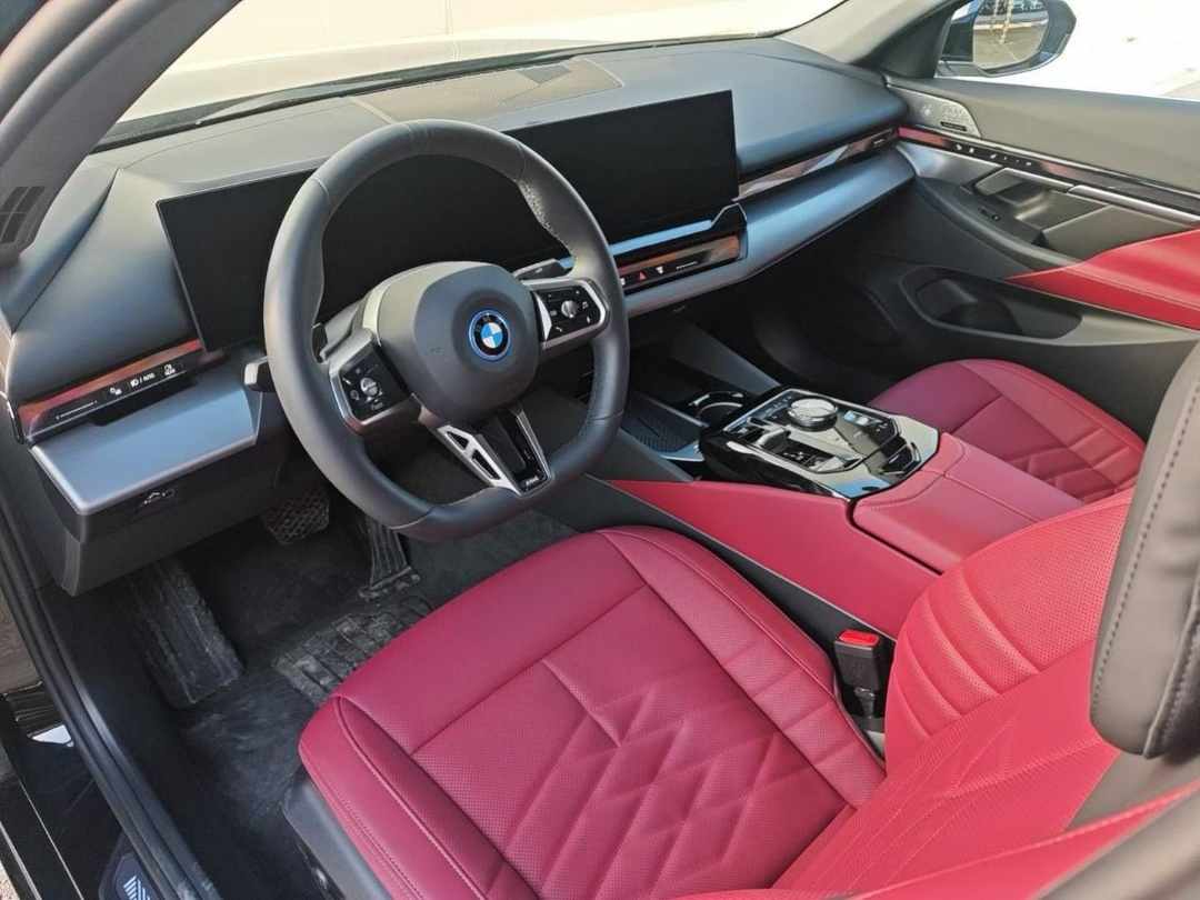 Second Hand Used BMW I5 2024 Model Edrive35L Premium M-Sport Kit Luxury Sedan Limousine Car