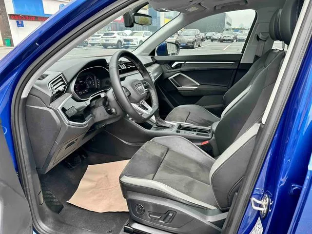 Audi Q3 Interior