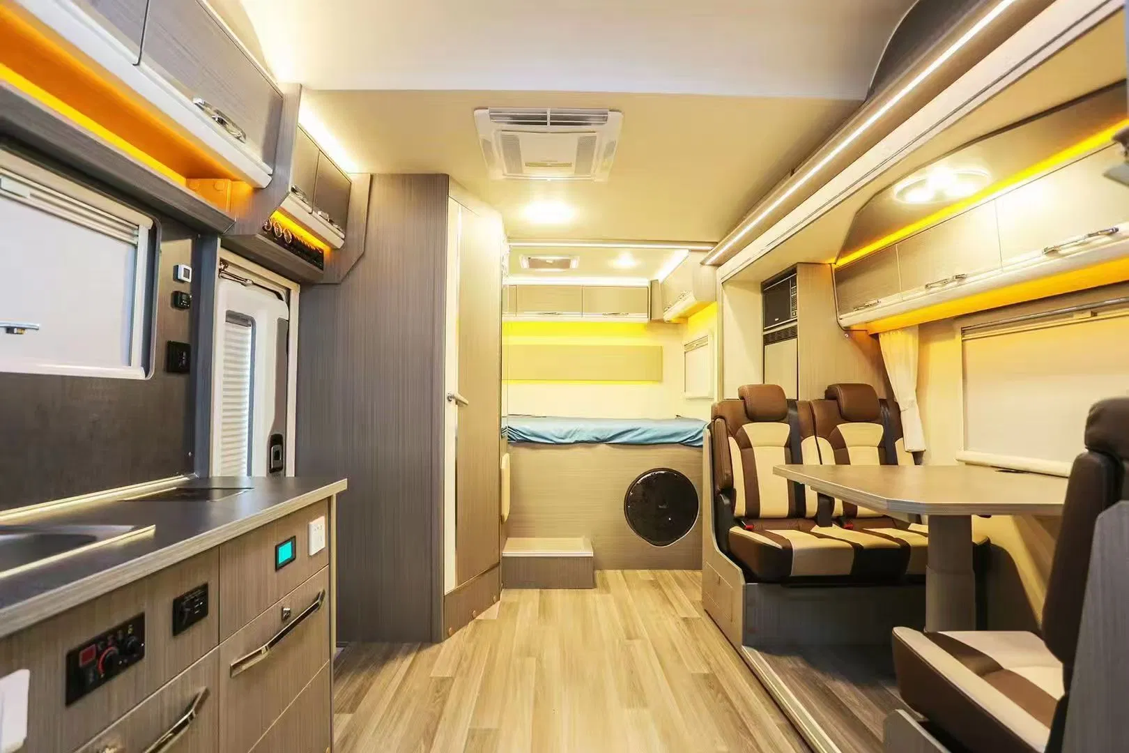 Pru Used Low-Priced Camping Rvs, Multi-Functional Camping Vehicles, off-Road Travel Vehicles