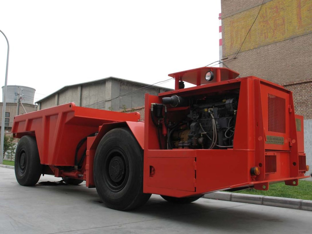 12ton Diesel Engine Centrally Articulated Underground Mine Dump Truck