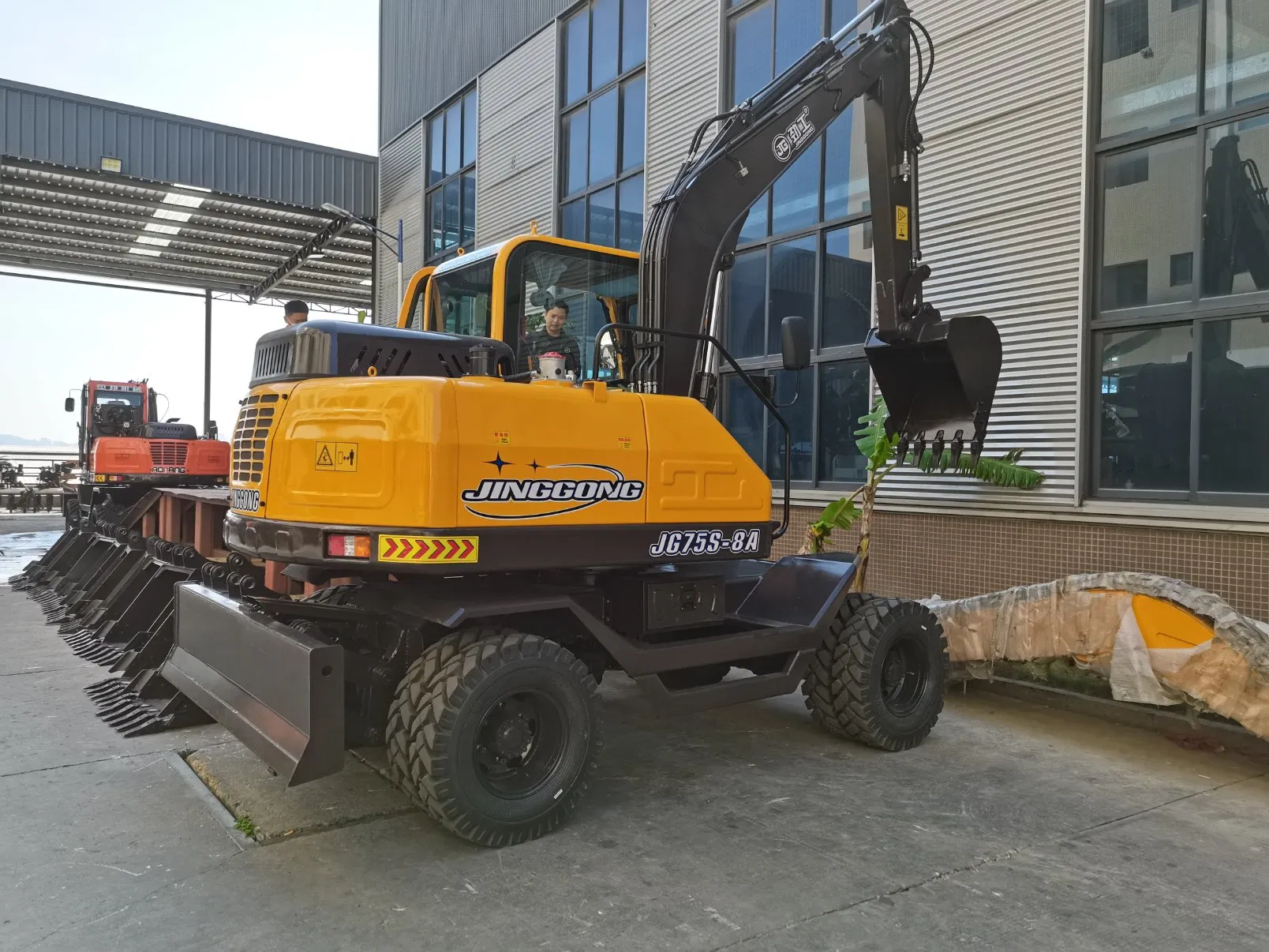 Jg75s-8A Compact 7-Ton Wheeled Mini Excavator: Economical Earthmoving Solution for Global Export