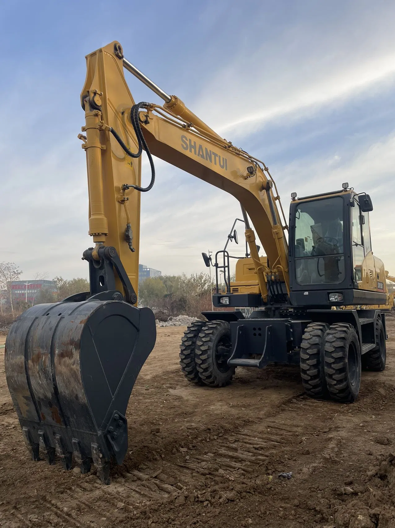 Shantui Factory Price 13.5 Ton Hydraulic Crawler Excavator Wheel Digger Sw150-9W for Sale