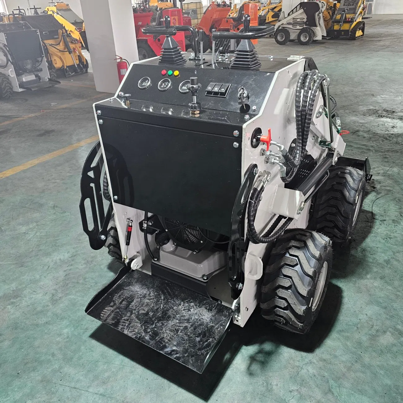 Farm-Specific Skid Steer Loader for Irrigation Projects with Wheel Loader and Mini Skid Steer Loader CE/EPA Free Shipping