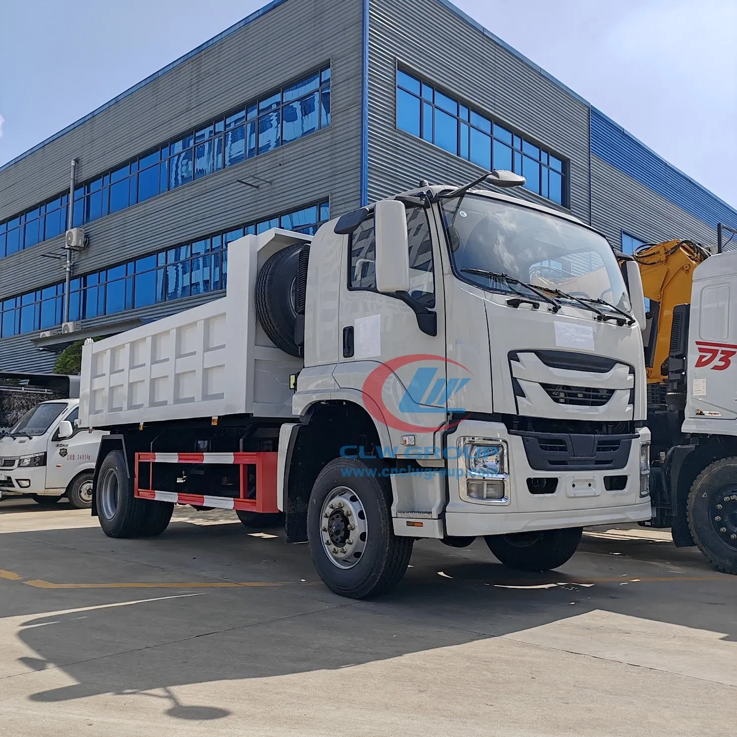 Isuzu 4X2 12tons 15tons 6 Wheeler Dump Truck Loader Volume Capacity 10m3 10 Cubic Meters Articulated Tipper
