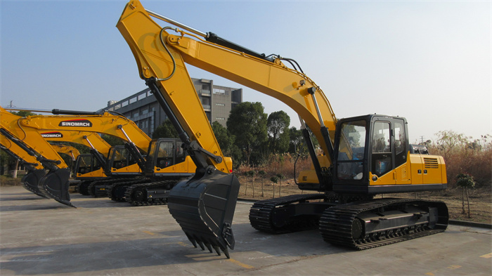 Finished excavator — Xuzhou Plautz completed construction machinery ready for export