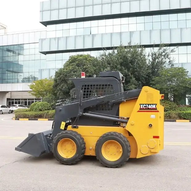 China Brand Electric Track Small Skid Steer Wheel Backhoe Loader Machine Xc740K New Mini Crawler Front End Skid Steer Compact Loader with CE Attachment for Sale