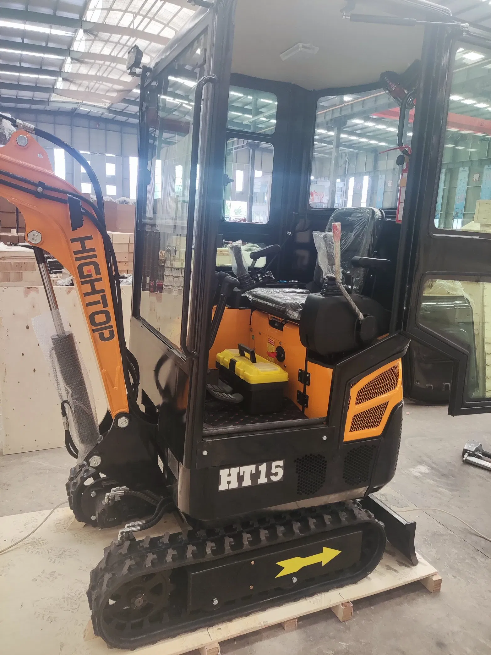 1.5 T Miniature Backhoe Excavadora Mini Hydraulic Crawler Small Size Wheel Construction Backhoe Garden Household Farm Greenhouse /Towable Electric /Excavator