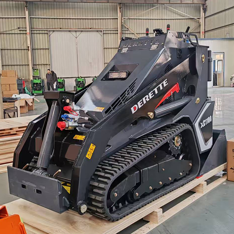 Derette Xc1100 Stand on Compact Track Loader Earthmoving Machinery Mini Skid Steer Loader