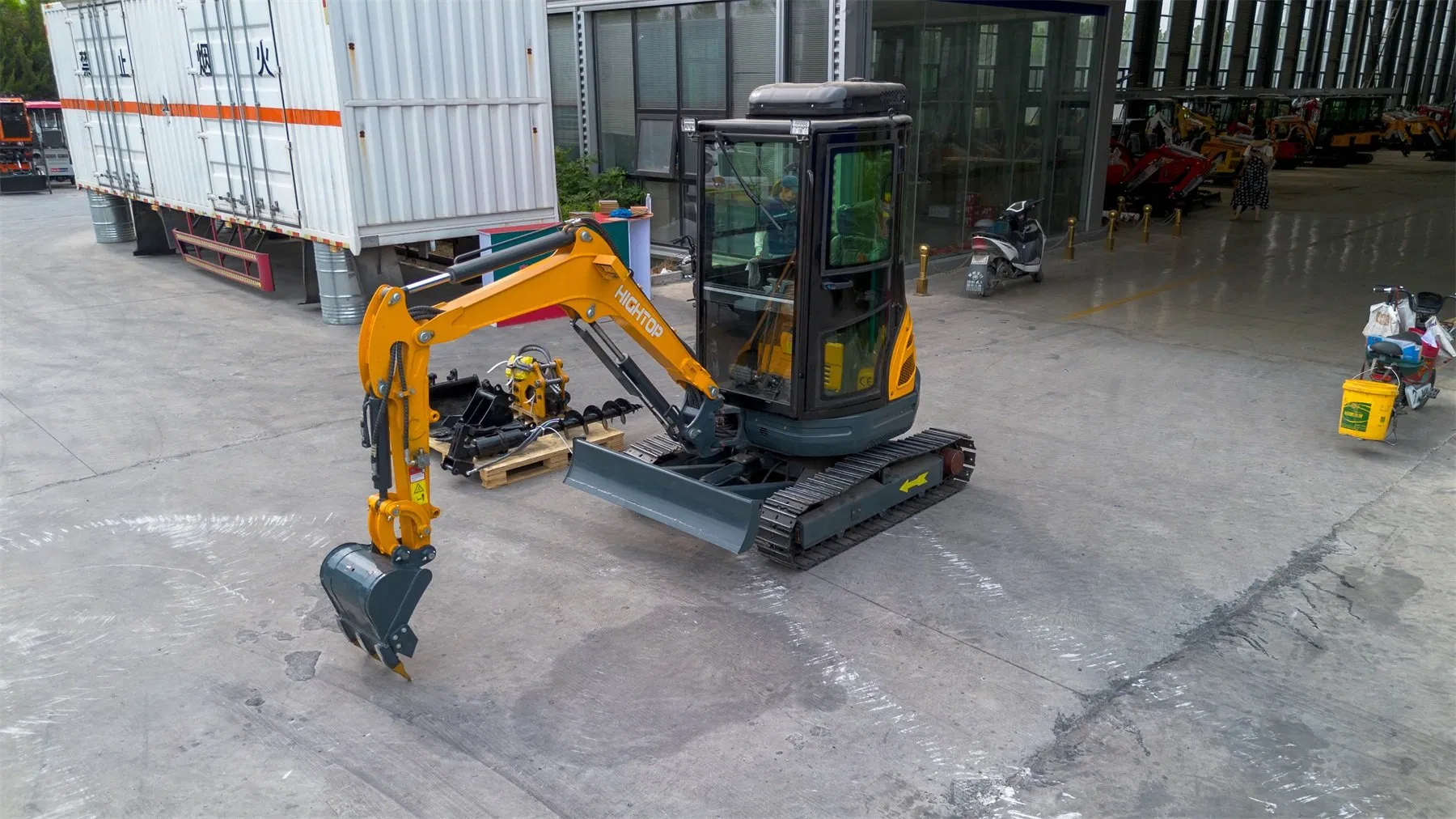 2.5 T Miniature Backhoe Excavadora Mini Hydraulic Crawler Small Size Wheel Construction Backhoe Garden Household Farm Greenhouse /Towable Electric /Excavator