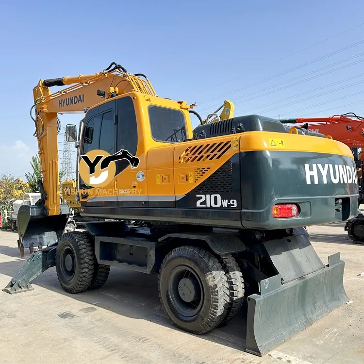 Used Hyundai R210 1