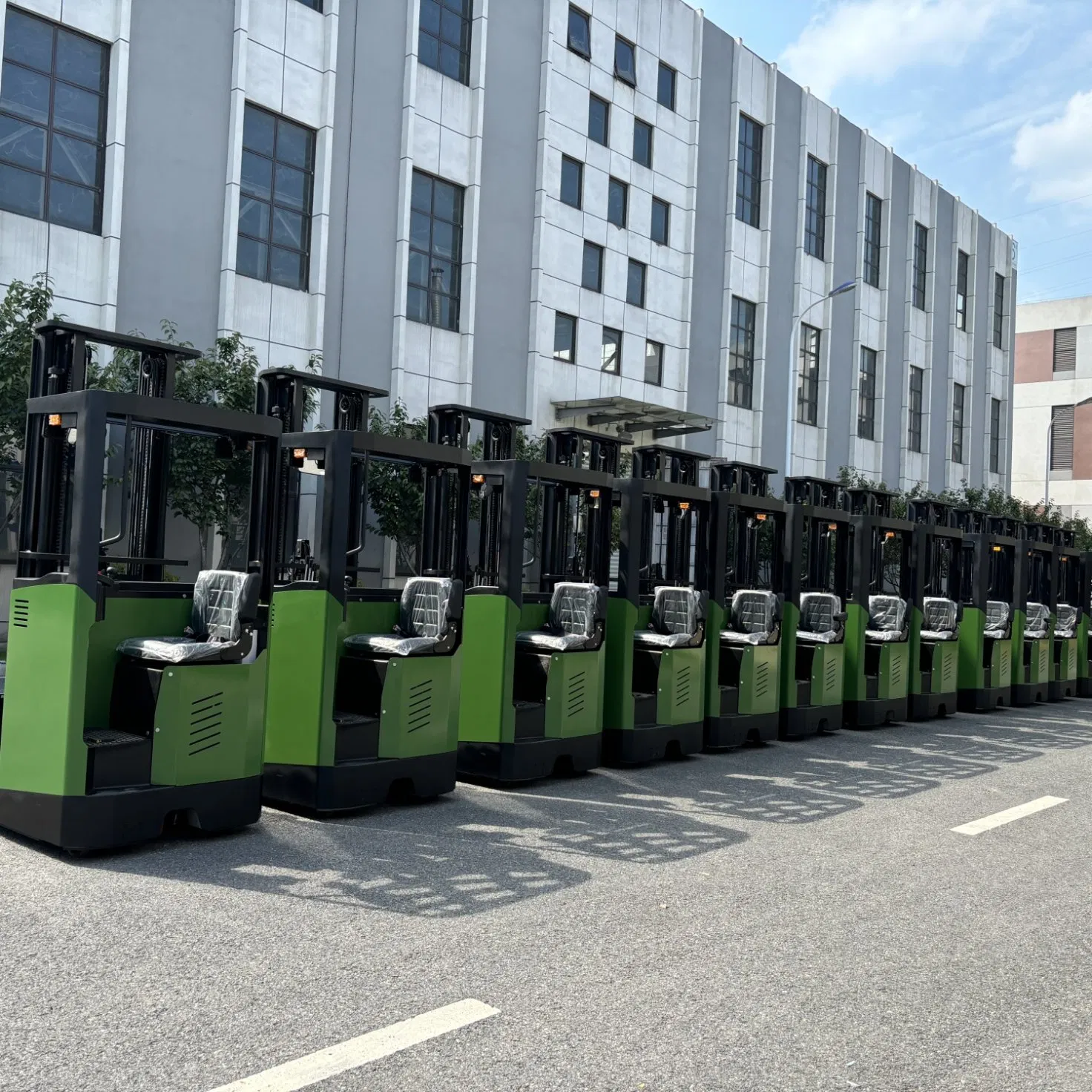 Chinese with Scale 3-14.0m Maximum Lift/Lifting Height 1.5t 2t 2.5t 3t Retractable Fork Electric Reach Truck Price for Narrow Aisles/Pallet/Forklift/Stacking