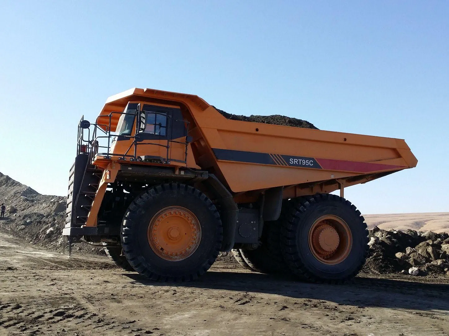 Coal Mining Truck 95 Ton Mining Articulated Tipper Dump Truck Srt95c