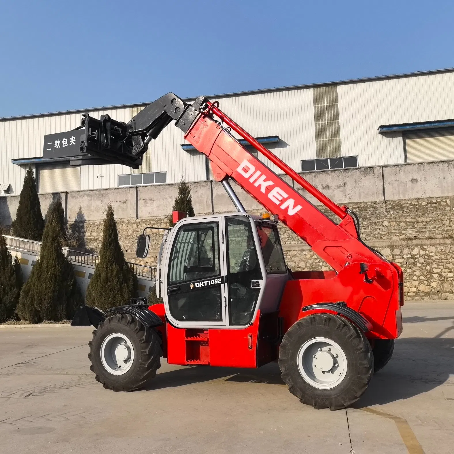 3.2ton 4X4X4 Telehandler Telescopic Handler/Forklift