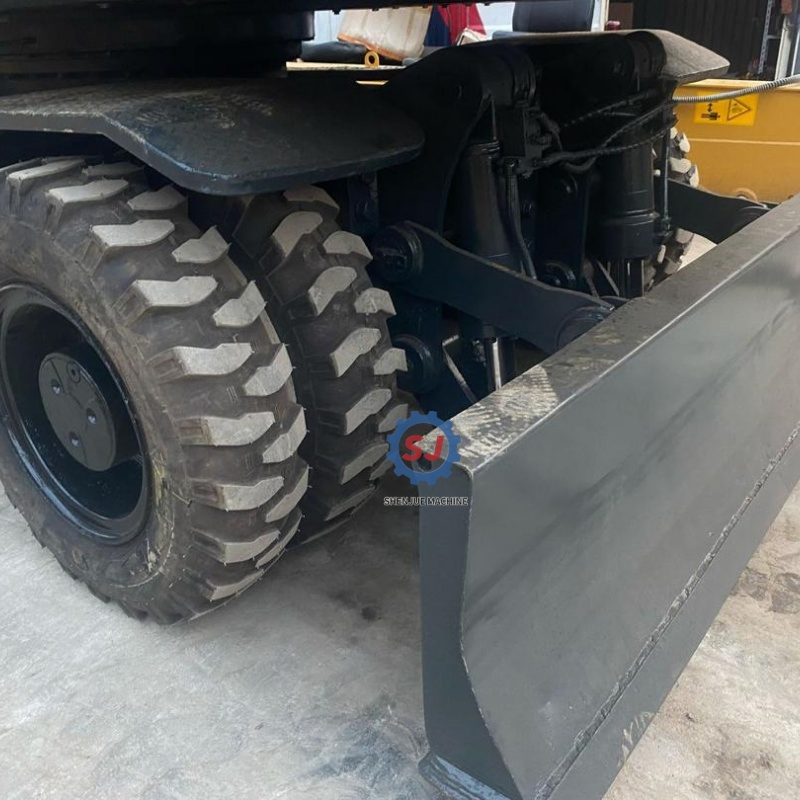 Used Hyundai 210 Wheel Excavator 210W-9 High Quality with Original Imported Cummins Engine Motor