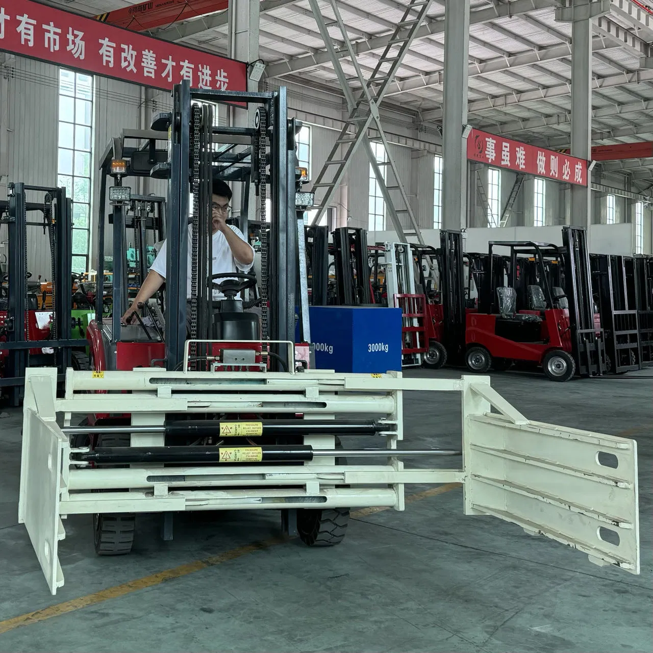 Reliable CE Certified Forklift: 1t 1.5t 2t 3t 3.5t 4t 4.5t 5t Multiple Power Options, Ideal for Warehouse Management Rough Terrain Forklift