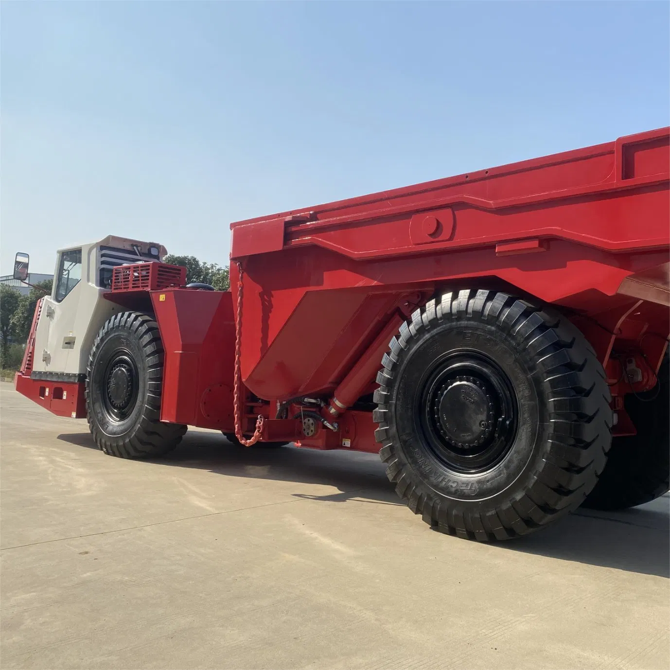 Articulated Dump Truck Shentuo Adt with Volvo Engine