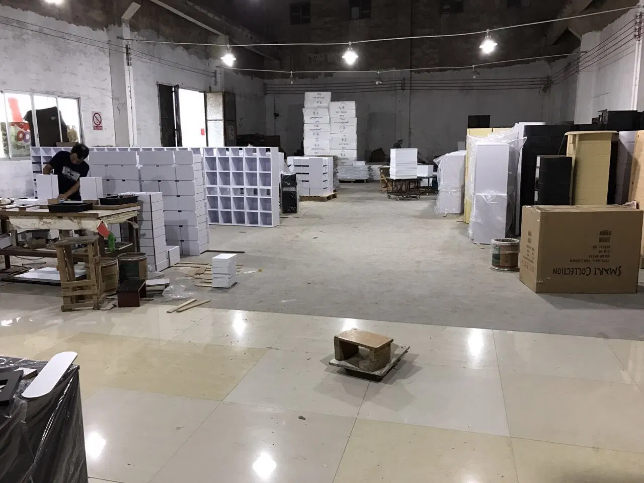 Nail Tech Making Machine with Wholesale Manicure Products