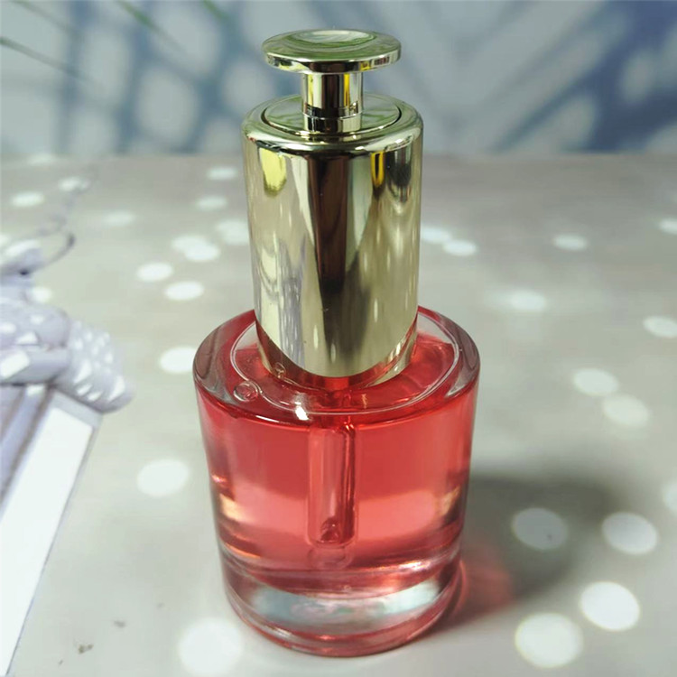 Private Label Nail Cuticle Oil with Vitamin E Scented Revitalizer Enriched by Natural Dried Flowers Softens Cares for Fingers