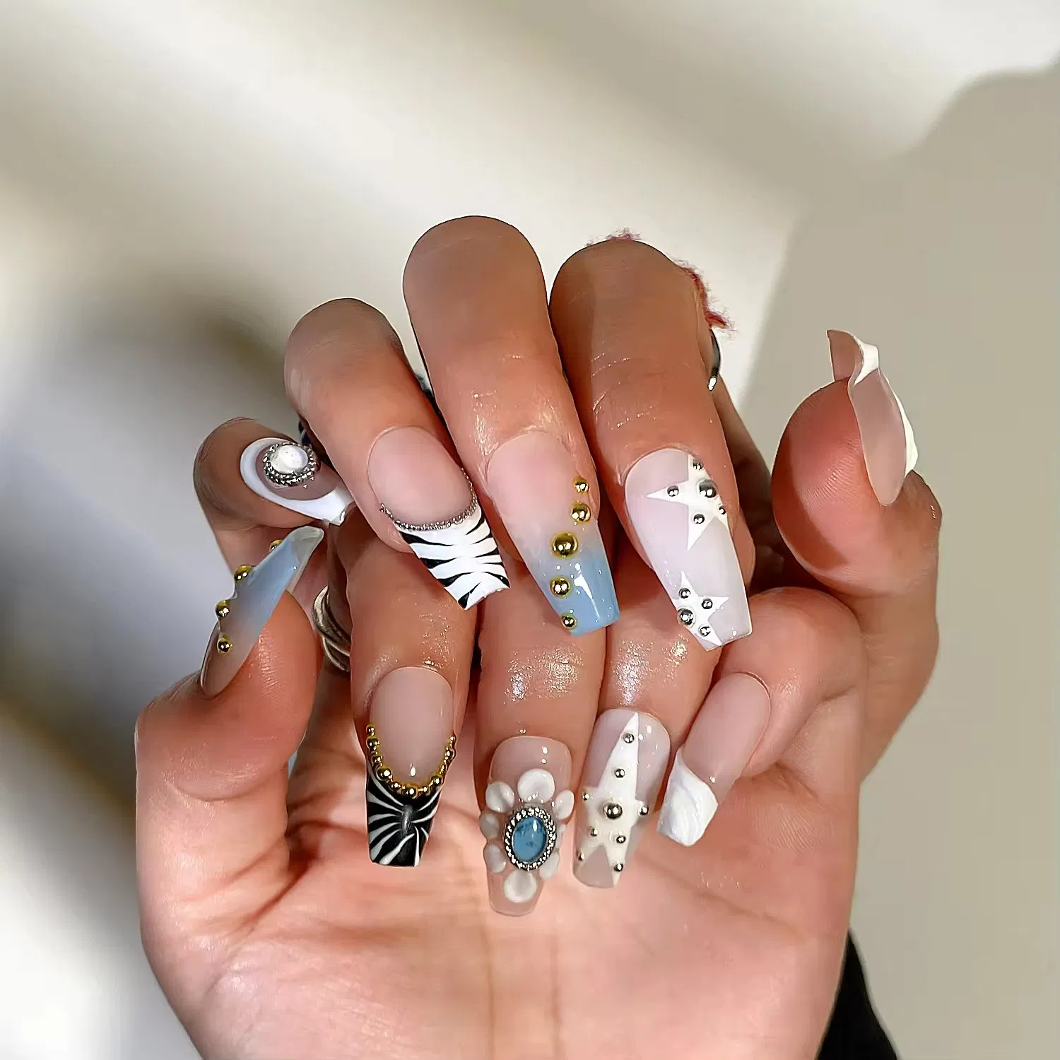 High Quality Glossy Reusable Full Cover Acrylic Nail Art Press on Nails
