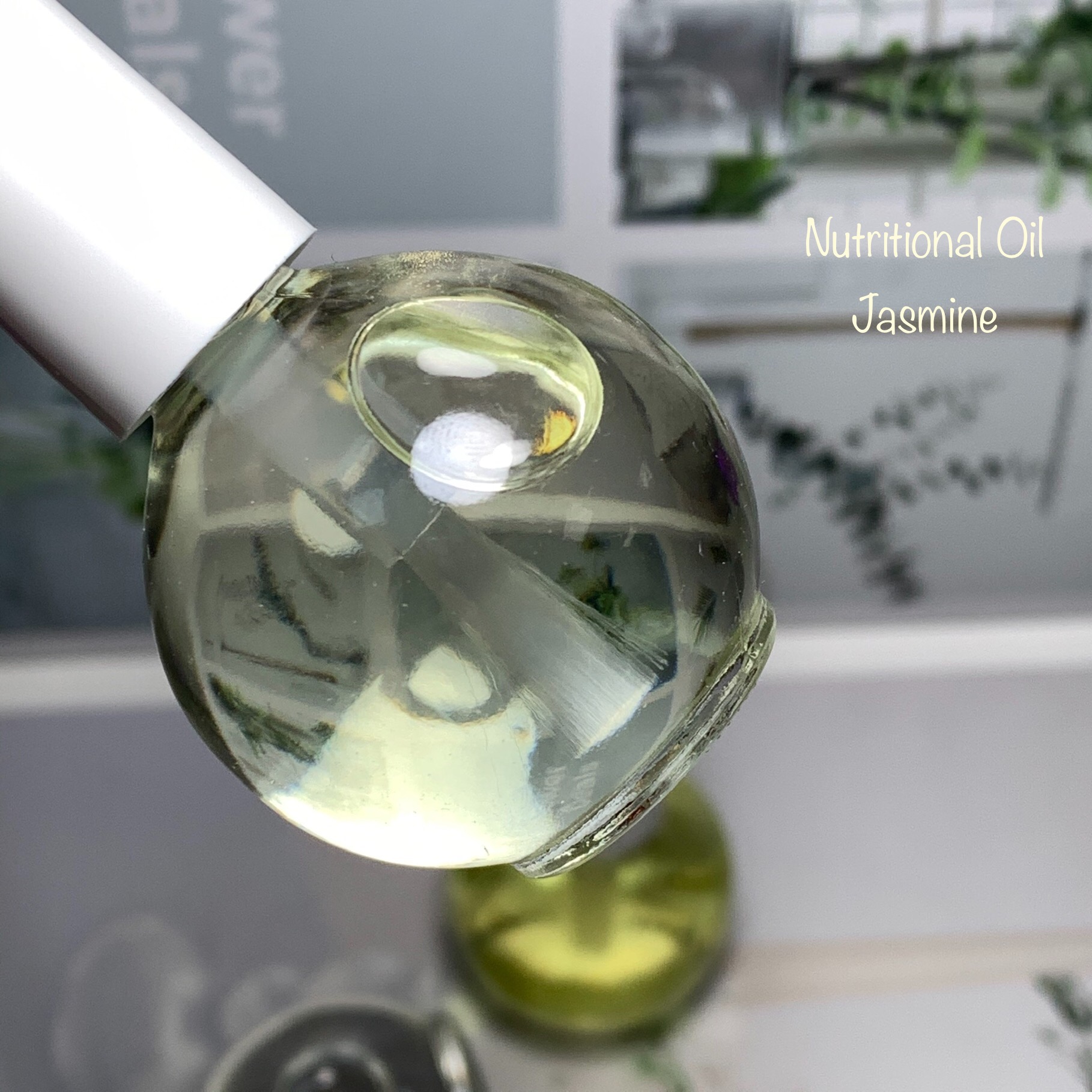 Cuticle Oil Details 4