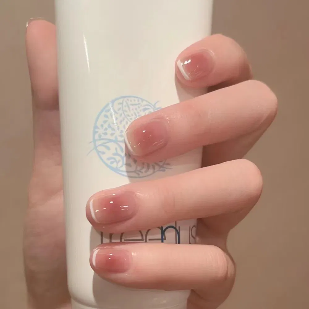 Aurora Drill Blush Glitter Powder Nail White Fake Nails Short Detachable Wearable Manicure