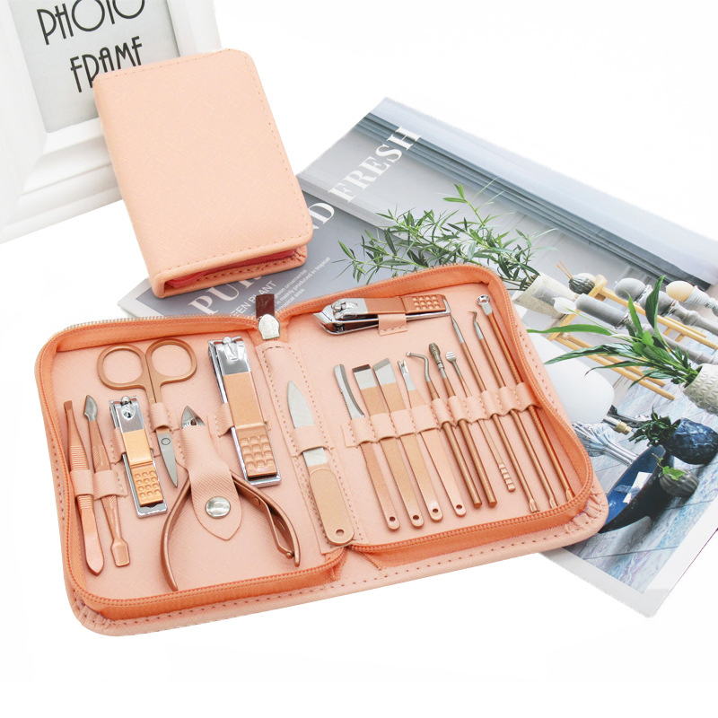 Portable Home Outdoor Nail Art 18 Piece Multi Functional Care Kit