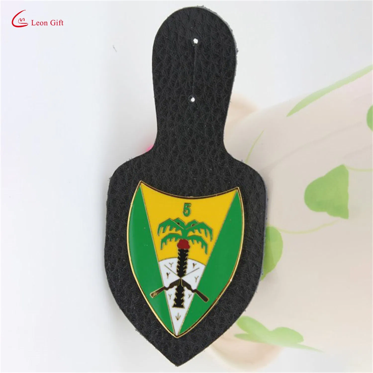 Pin de solapa de aleación metálica personalizado, artesanía de insignia policial para marco de placa de licencia de automóvil, parabrisas de Florida, billetera de cuero para perros, seguridad, insignia militar de policía