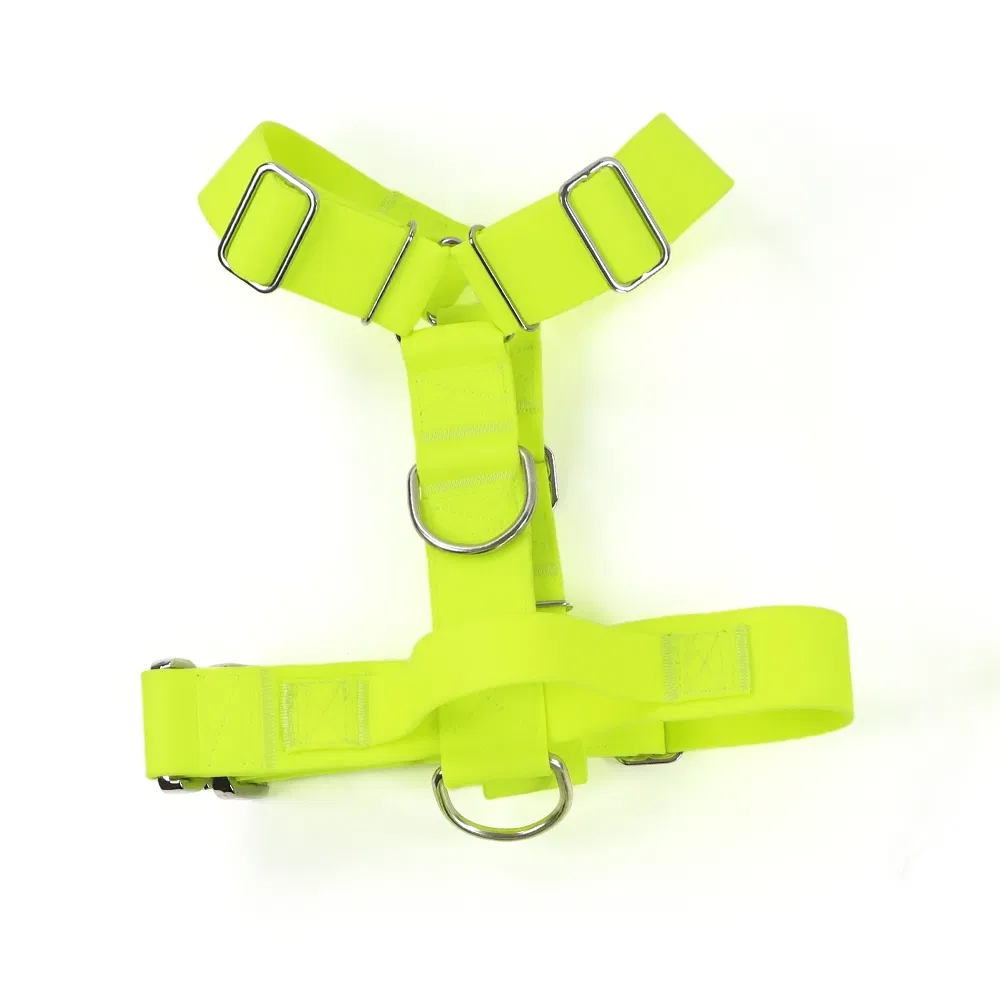 Detalle del arnés para perros reflectante