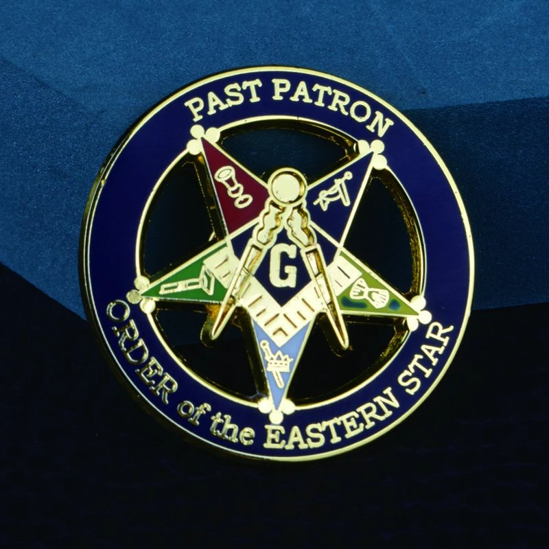 Pin de esmalte personalizado, insignias de pecho de diseñador de China, cuerda personalizada, precio al por mayor, artesanías de metal, masonic, pin de fútbol de alta calidad chapado en oro, insignia para regalo de recuerdo