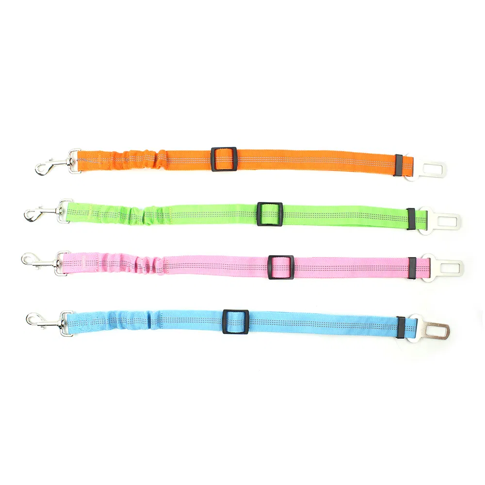 Accesorios para mascotas cinturón de seguridad ajustable para perros en el coche con bungee de nylon y amortiguador elástico