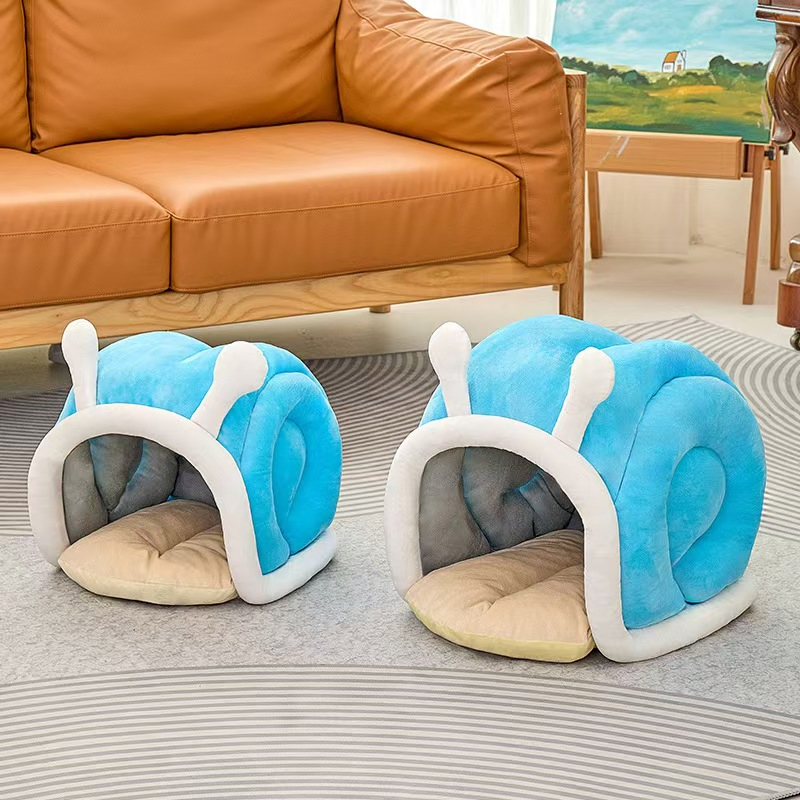 Cama para perros y gatos en forma de caracol, semi cerrada, discreta y segura, moderna, de felpa cómoda para el invierno