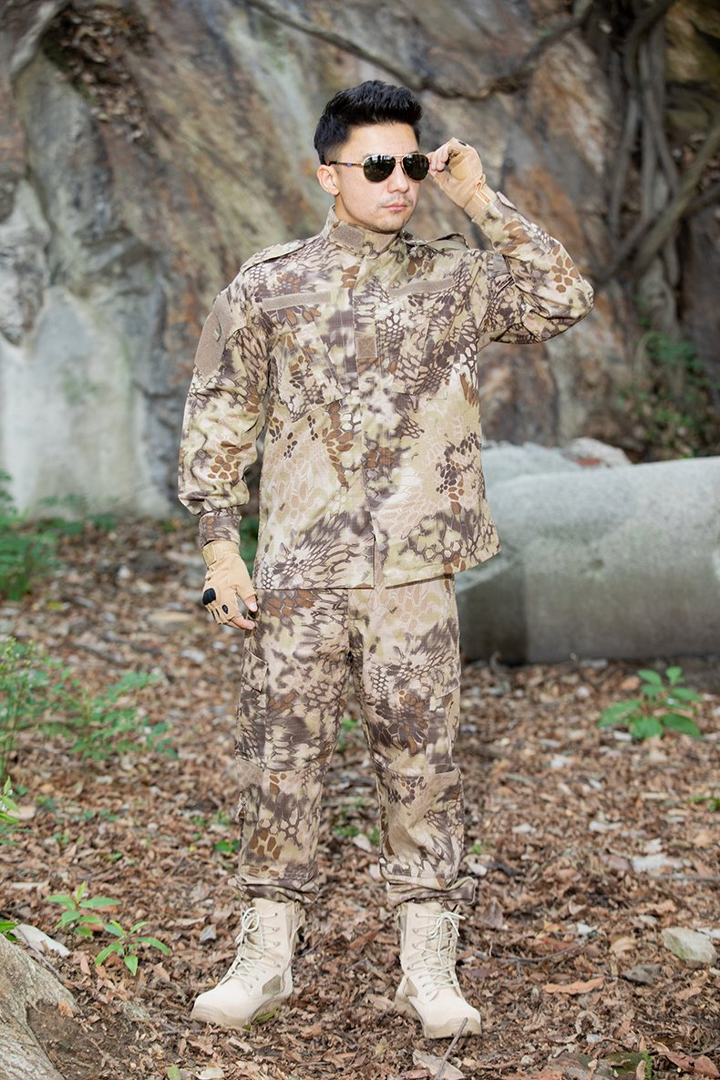 Durable Camouflage Tactical Outfit Combat Gear for Adult Comfort Outfit